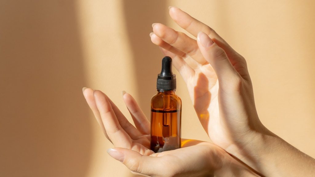 Best serum for acne-prone skin (2025): 10 clear-skin formulas