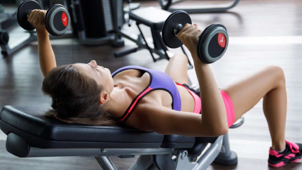 Incline dumbbell press: Steps and benefits